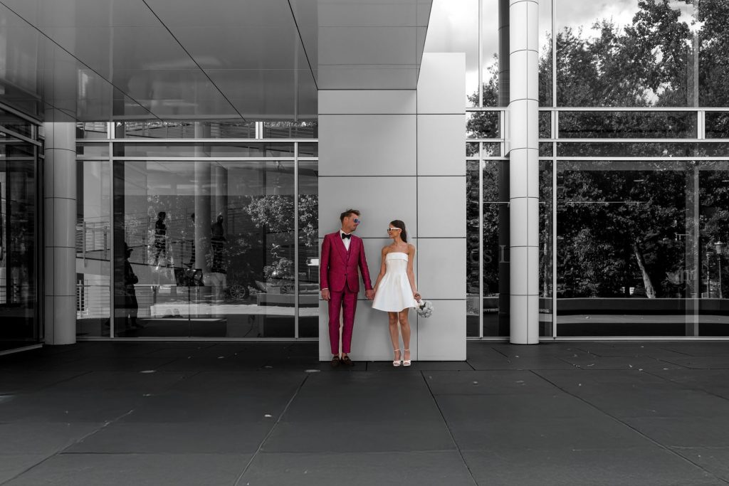 Hochzeitsfotograf Baden-Baden fotografie vor Museum Burda moderne Architektur