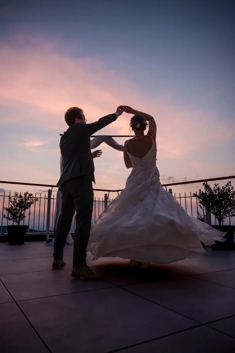 Tischdekoration in der Seeräuberschänke bei einer Hochzeit nahe Baden-Baden